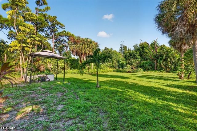 3628 Tropical Point DR, St James City, FL 33956