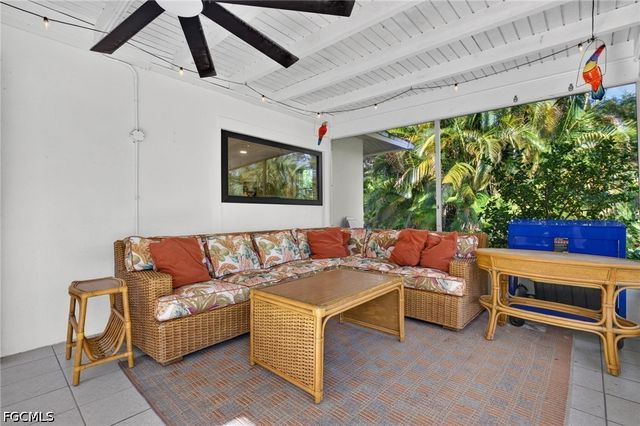 3628 Tropical Point DR, St James City, FL 33956