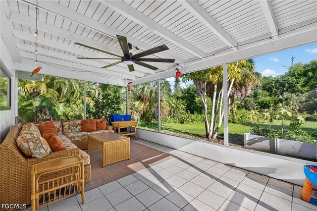 3628 Tropical Point DR, St James City, FL 33956