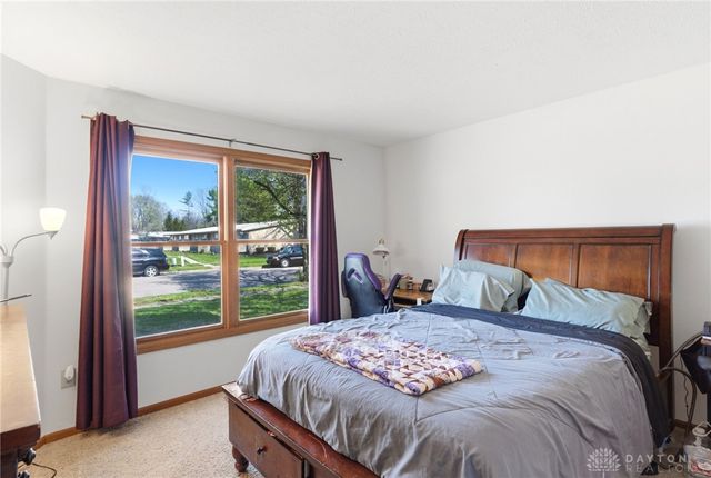 1562 Alameda Drive, Xenia, OH 45385