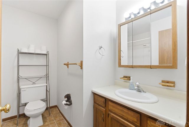 1562 Alameda Drive, Xenia, OH 45385