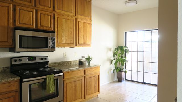 2909 Matterhorn Drive, Bedford, TX 76021