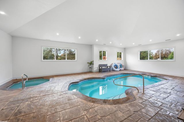 4376 Lancaster Drive, Clarkston, MI 48348