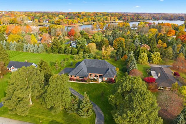 4376 Lancaster Drive, Clarkston, MI 48348