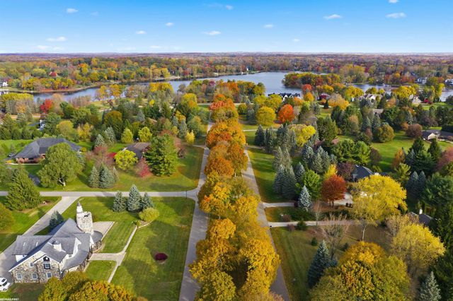4376 Lancaster Drive, Clarkston, MI 48348