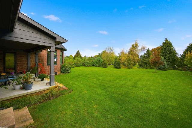 4376 Lancaster Drive, Clarkston, MI 48348