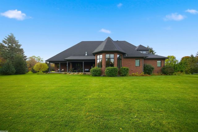 4376 Lancaster Drive, Clarkston, MI 48348