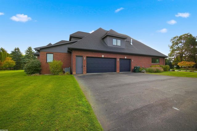 4376 Lancaster Drive, Clarkston, MI 48348