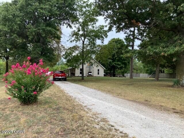 10437 County Rd 270, Carl Junction, MO 64834