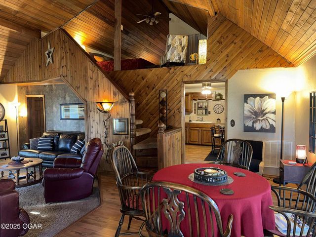 10437 County Rd 270, Carl Junction, MO 64834