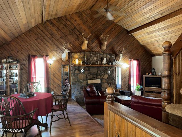 10437 County Rd 270, Carl Junction, MO 64834