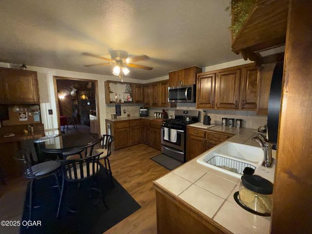 10437 County Rd 270, Carl Junction, MO 64834