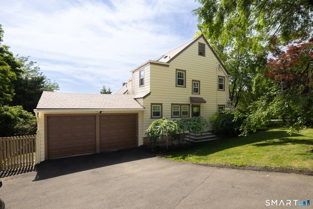 127 Roger Road, New Haven, CT 06515