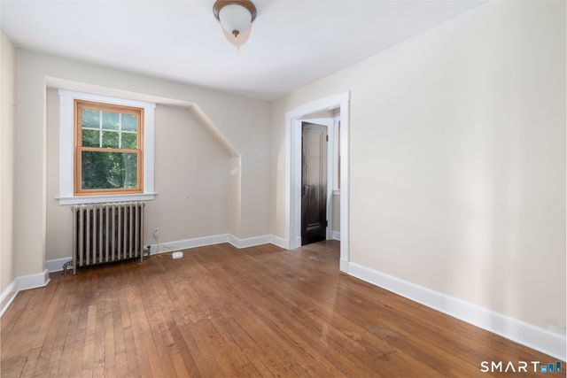 127 Roger Road, New Haven, CT 06515