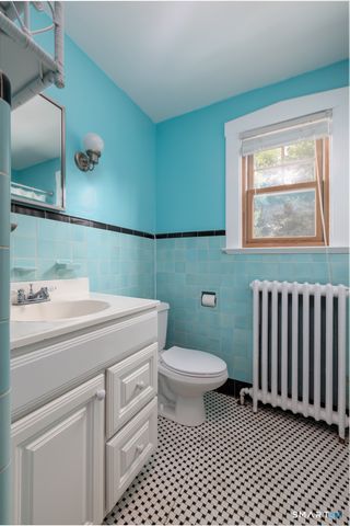 127 Roger Road, New Haven, CT 06515