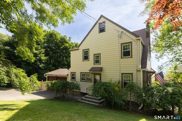 127 Roger Road, New Haven, CT 06515