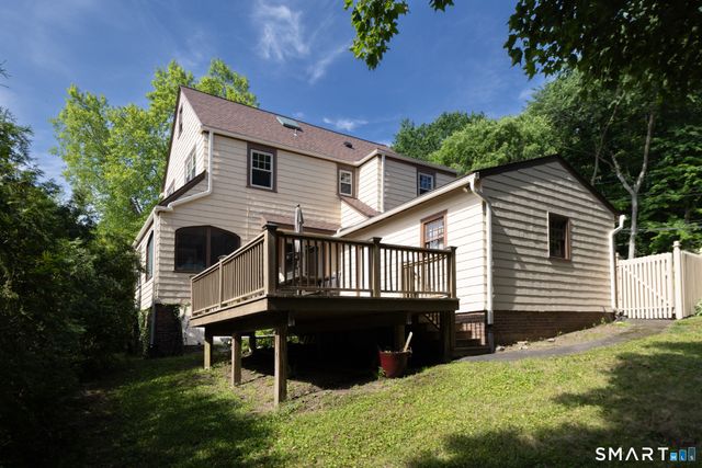 127 Roger Road, New Haven, CT 06515