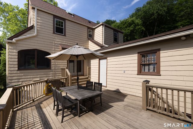 127 Roger Road, New Haven, CT 06515