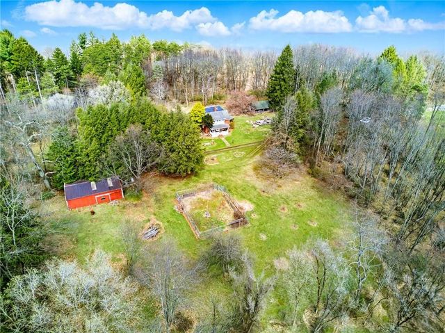 143 Gracie Lane, Adams Twp, PA 16046