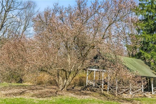 143 Gracie Lane, Adams Twp, PA 16046