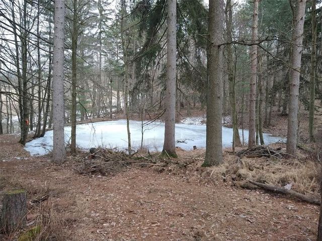 143 Gracie Lane, Adams Twp, PA 16046