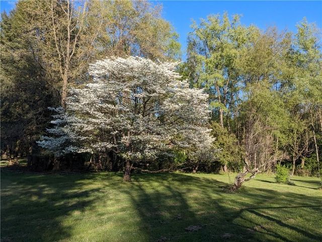 143 Gracie Lane, Adams Twp, PA 16046