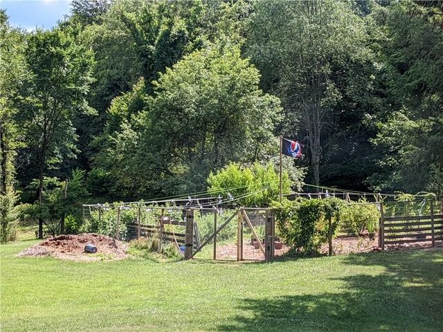143 Gracie Lane, Adams Twp, PA 16046