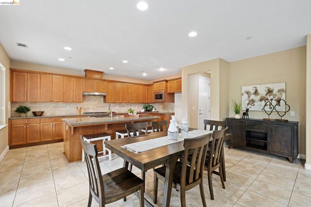 1361 Bellerose Ct, Brentwood, CA 94513