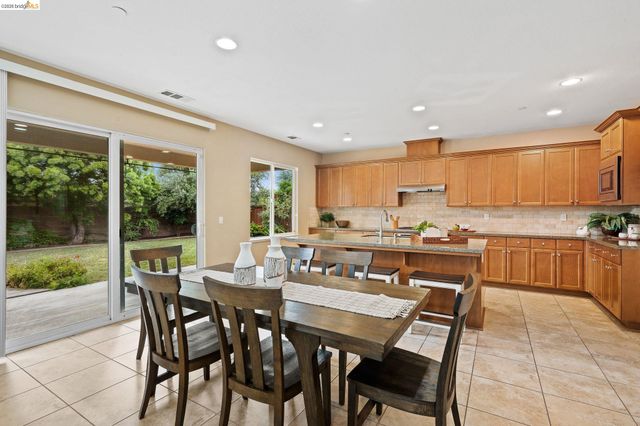 1361 Bellerose Ct, Brentwood, CA 94513