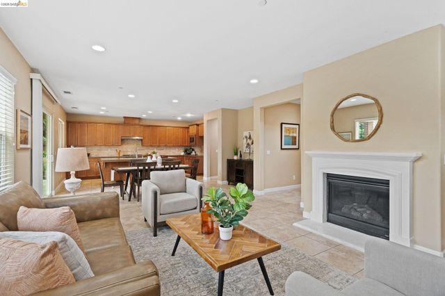 1361 Bellerose Ct, Brentwood, CA 94513