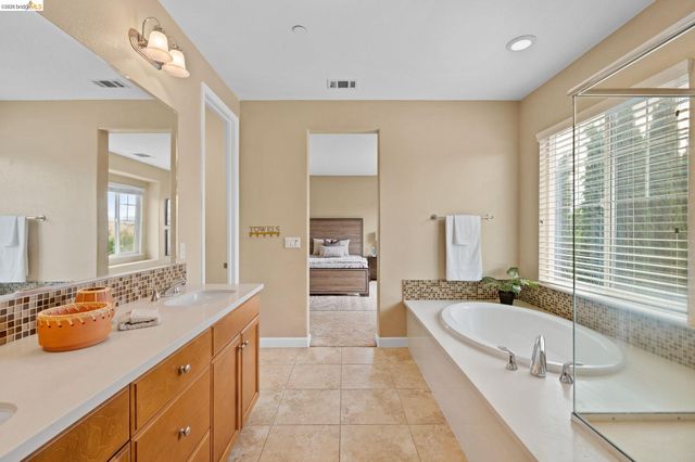 1361 Bellerose Ct, Brentwood, CA 94513