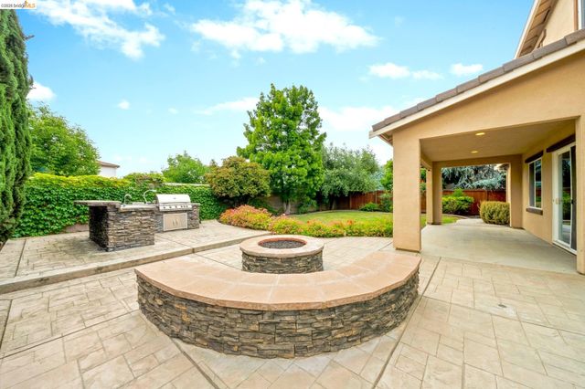 1361 Bellerose Ct, Brentwood, CA 94513