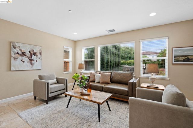 1361 Bellerose Ct, Brentwood, CA 94513