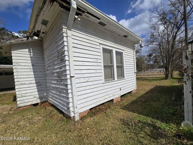 121 N Lombard Street, Opelousas, LA 70570