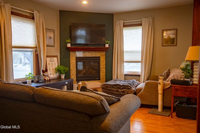 3 Luther Street, Troy, NY 12180