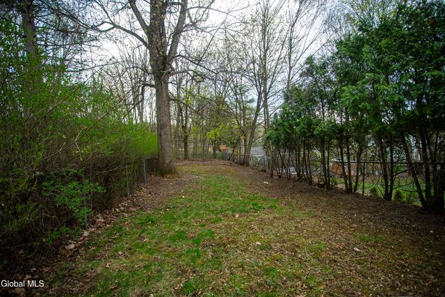 3 Luther Street, Troy, NY 12180