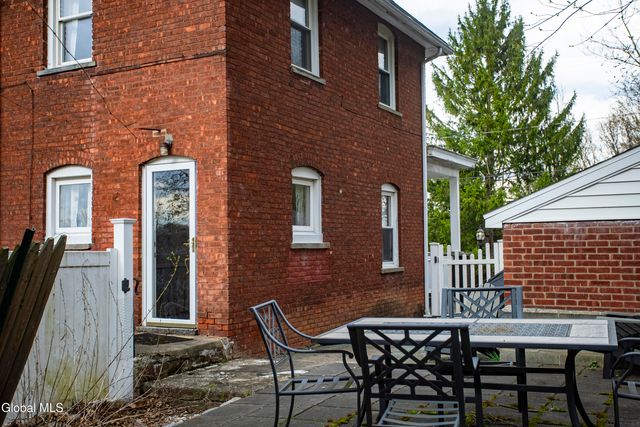 3 Luther Street, Troy, NY 12180