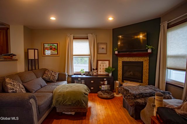 3 Luther Street, Troy, NY 12180