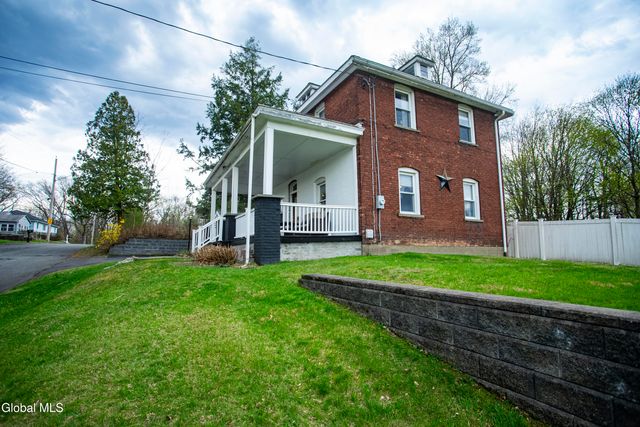 3 Luther Street, Troy, NY 12180