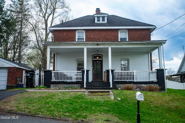 3 Luther Street, Troy, NY 12180