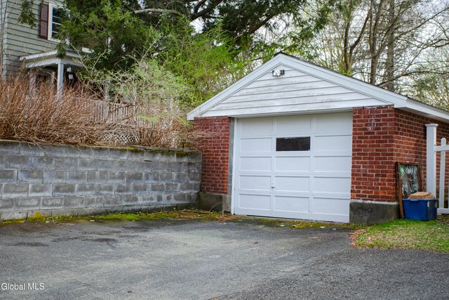 3 Luther Street, Troy, NY 12180