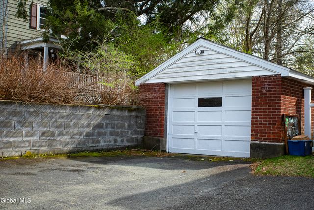 3 Luther Street, Troy, NY 12180