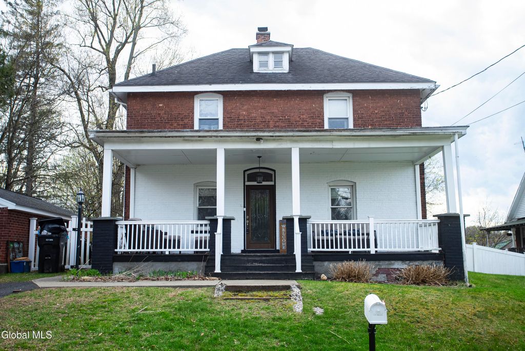 3 Luther Street, Troy, NY 12180