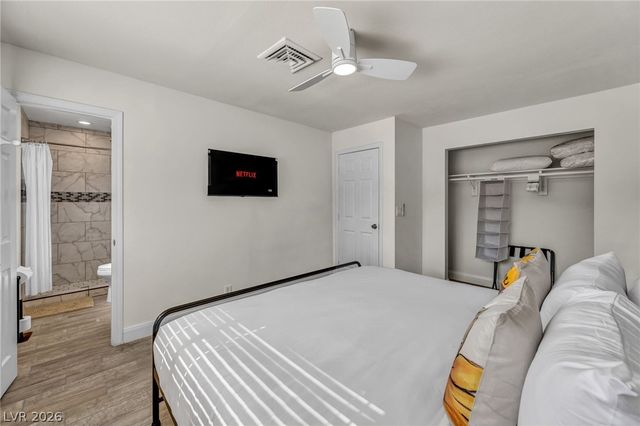 1305 North Mallard Street, Las Vegas, NV 89108
