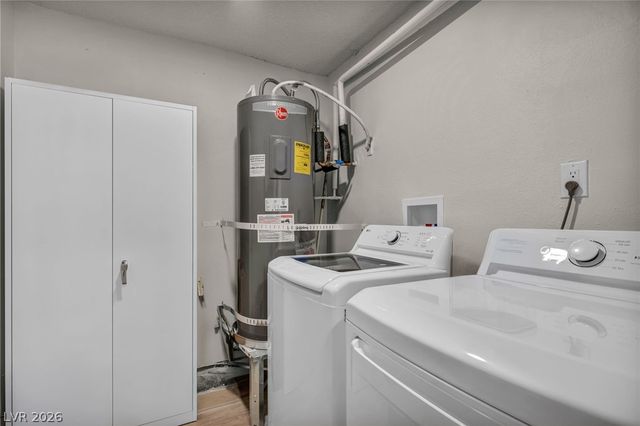 1305 North Mallard Street, Las Vegas, NV 89108