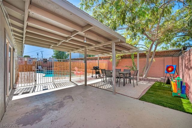 1305 North Mallard Street, Las Vegas, NV 89108