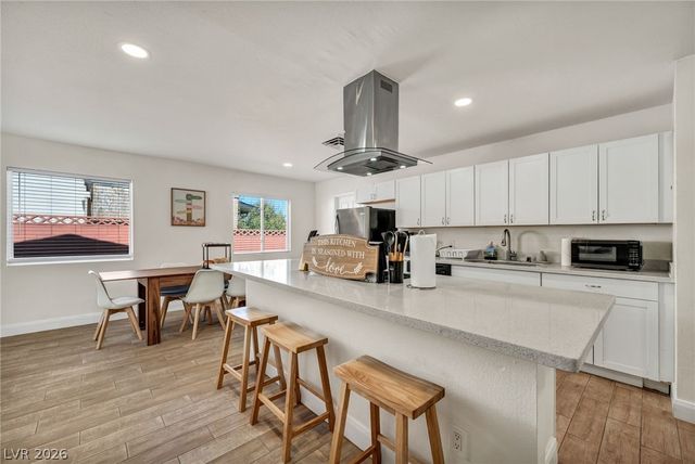 1305 North Mallard Street, Las Vegas, NV 89108