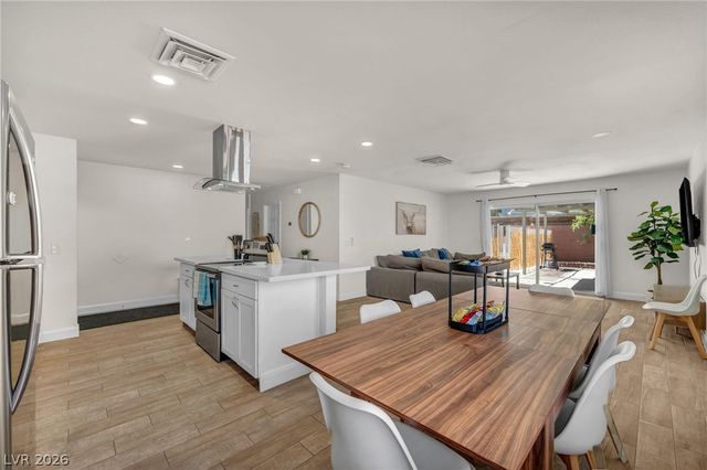 1305 North Mallard Street, Las Vegas, NV 89108