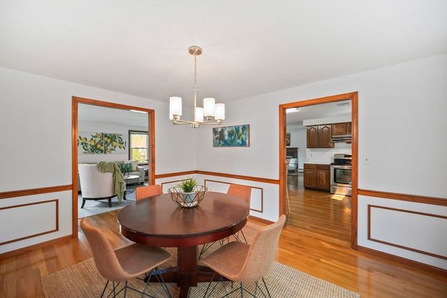 9 Northbriar Road, Acton, MA 01720