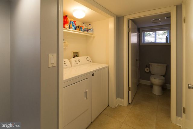 3723 S FOUR MILE RUN DR, Arlington, VA 22206